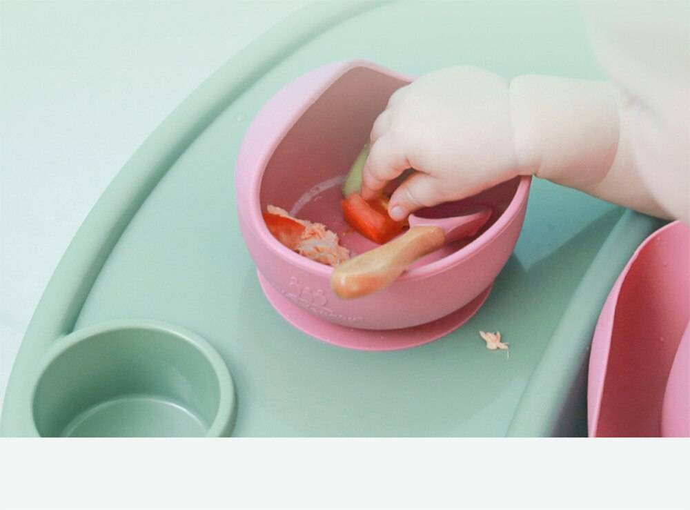 Children's Tableware Silicone Bowl+Plate+Spoon+Bibs  Set